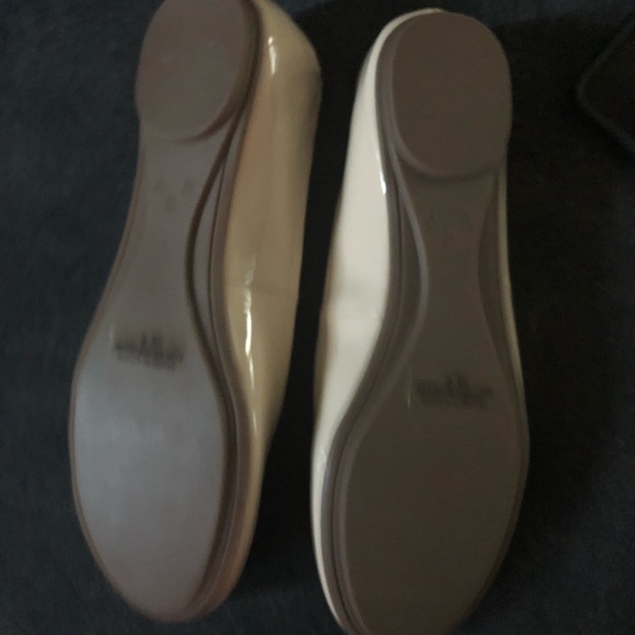 Cathy Jean Flats - Picture 3 of 4